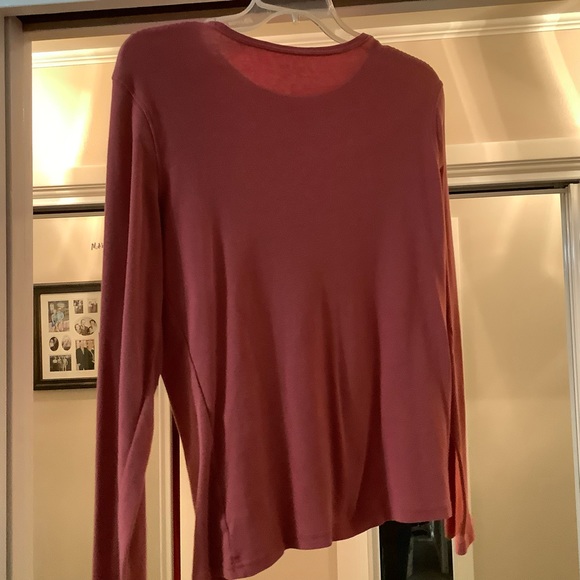 St. Jones Bay, orange/rust color long sleeve t-shirt. Size M - Picture 2 of 3